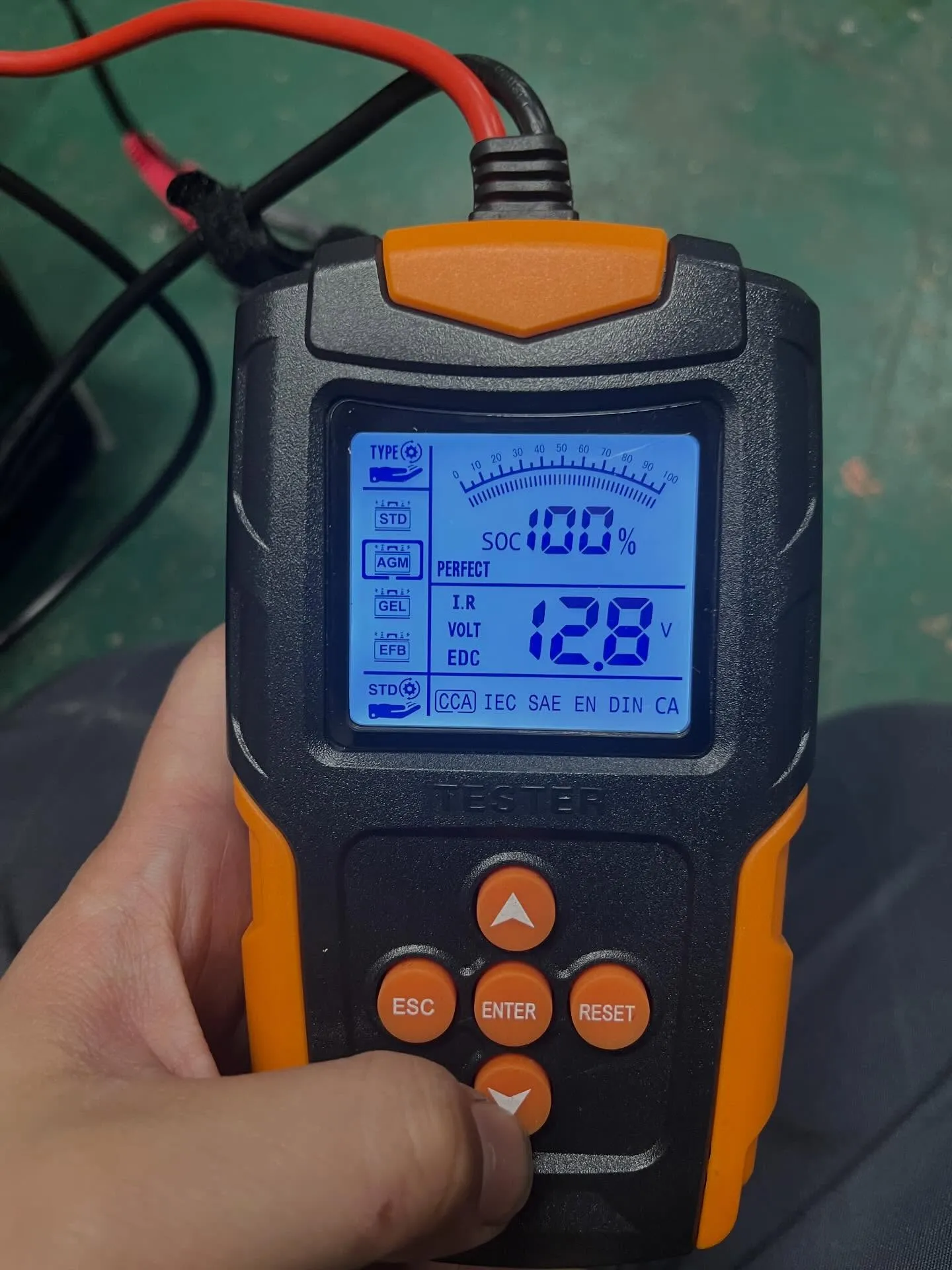 お車のバッテリー、最近調子どうですか？🚗🔋もしエンジンがかか...